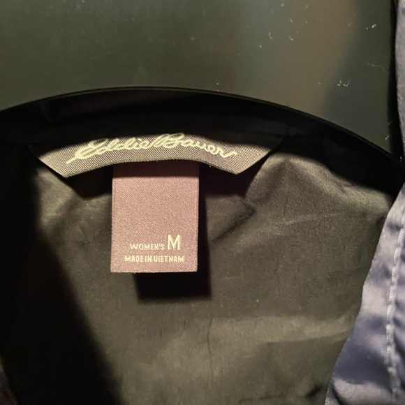 Eddie Bauer Navy down Puffer Vest, size M - Picture 3 of 3